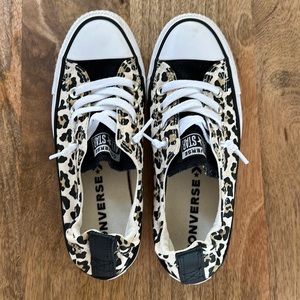 Women’s Converse Shorline